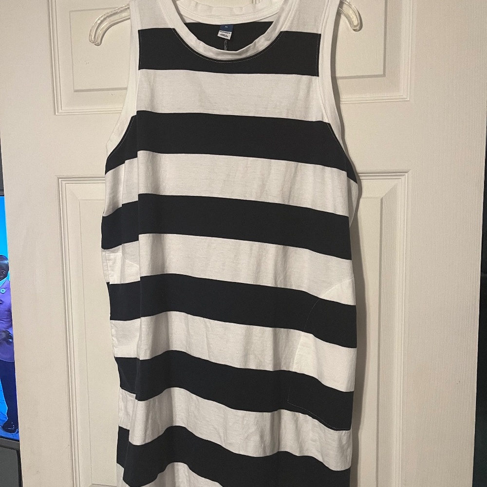 Women’s Old Navy Sleeveless Dress
